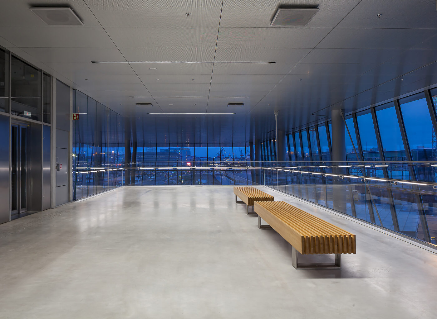 West-Terminal-T2_glass-railing-profiles