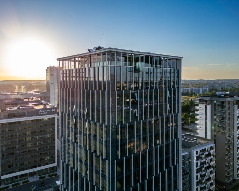 Sky Office_roof-terrace_glass viewing platform