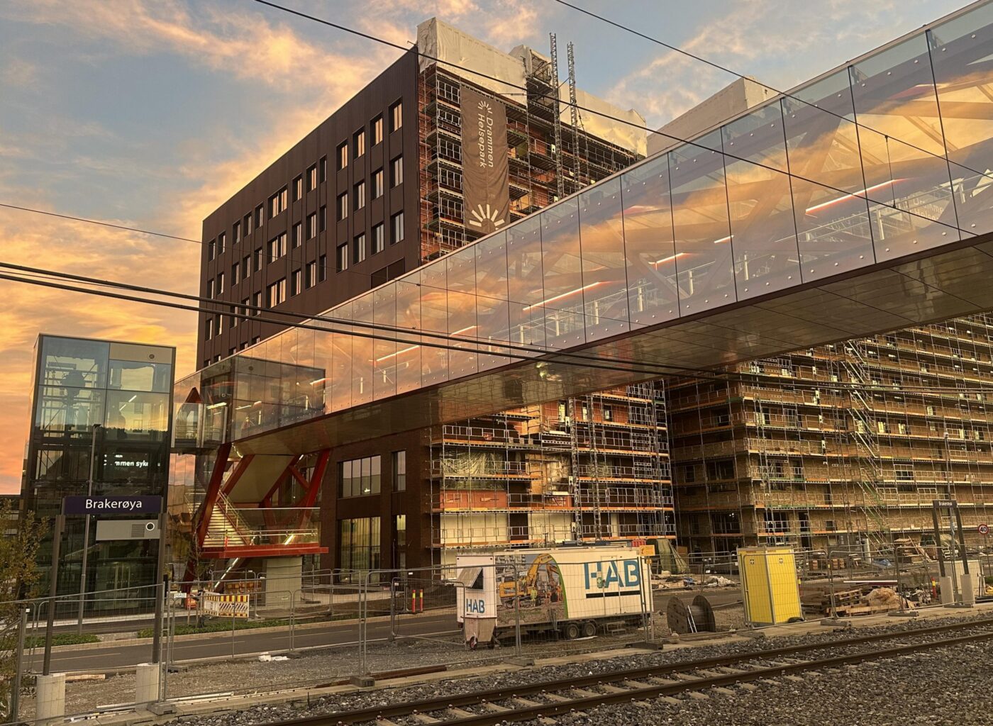 glass-footbridge-at-sunset-light