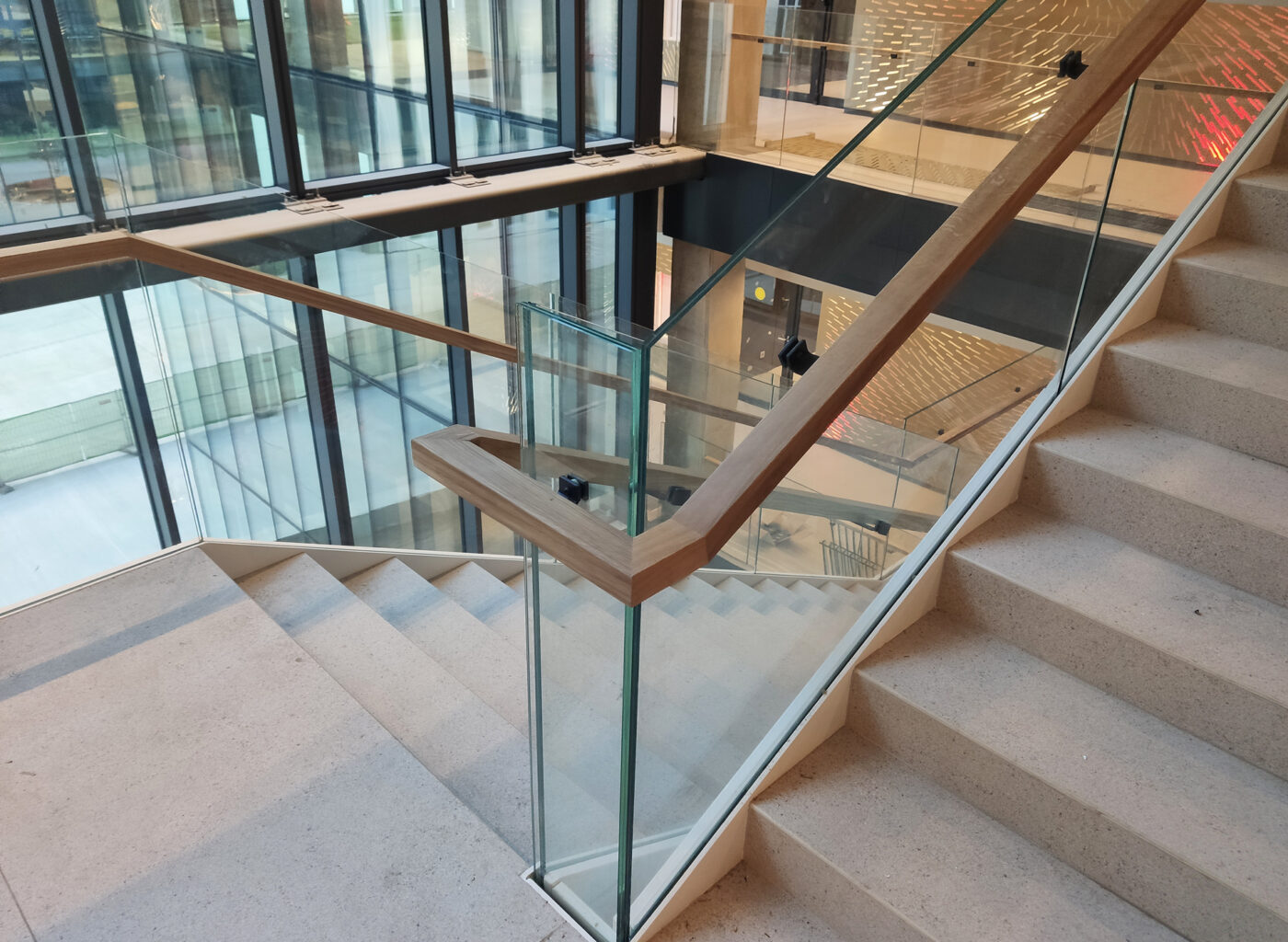 glass-railing-profile-S7